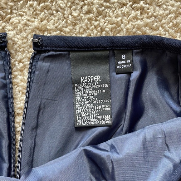 EUC Kasper suit - Picture 5 of 7